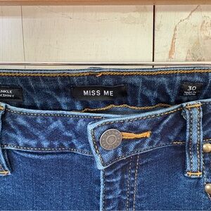 Miss Me Dark Blue Ankle Jeans